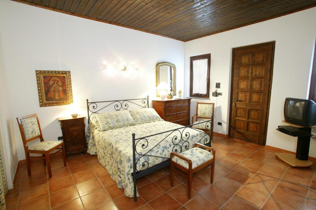 La Maragliana Aparthotel Castel Rocchero Δωμάτιο φωτογραφία