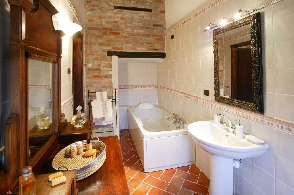 La Maragliana Aparthotel Castel Rocchero Δωμάτιο φωτογραφία