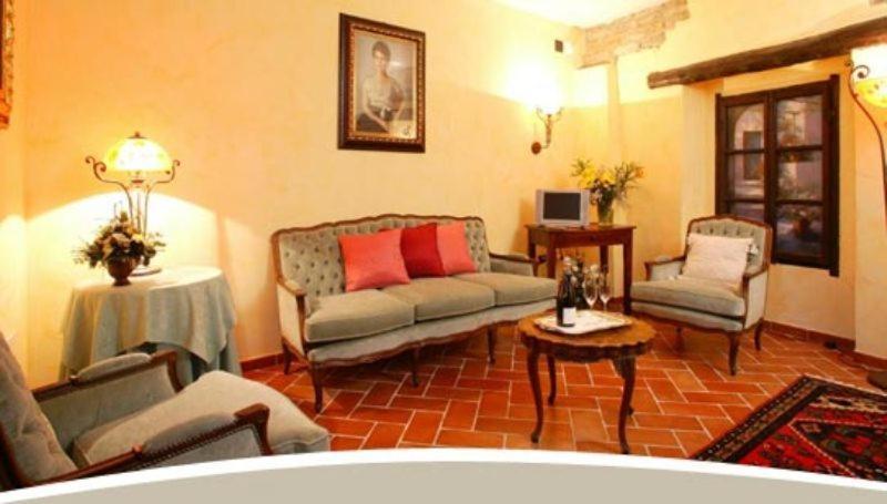 La Maragliana Aparthotel Castel Rocchero Εξωτερικό φωτογραφία